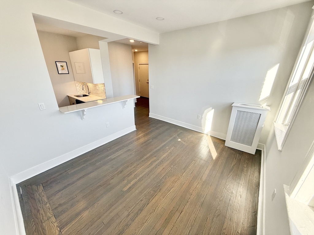 20 Queensbury St, Boston