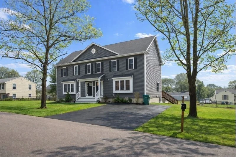 8 Patrick St, Attleboro