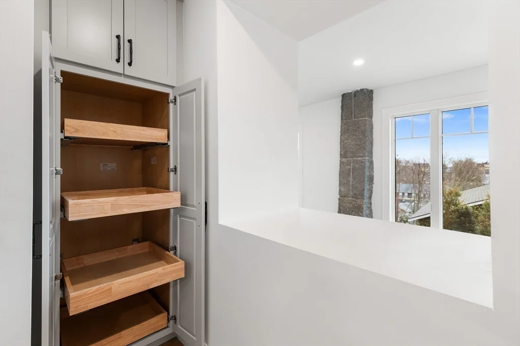 32 Beacon St, Gloucester