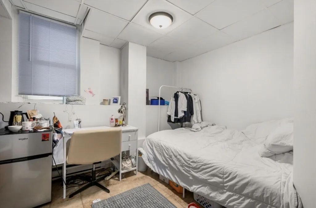 2 Colliston Rd, Brighton
