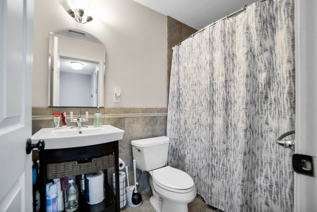 15 Ocean Ave, Winthrop