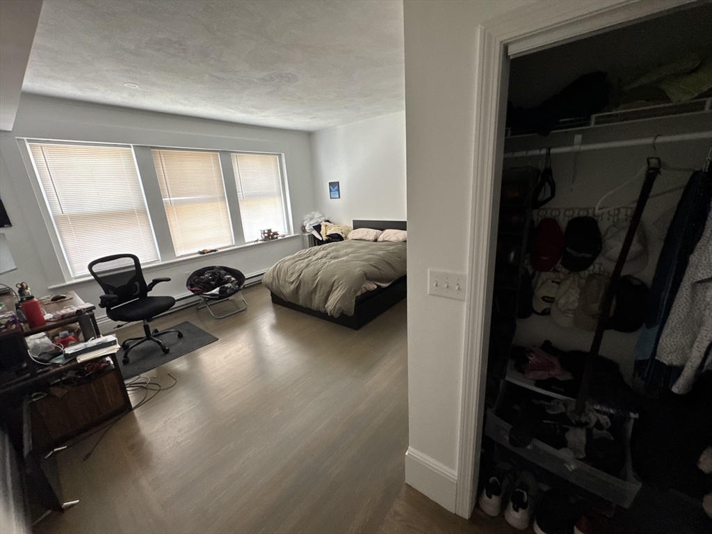 1406 Beacon St, Corey Hill