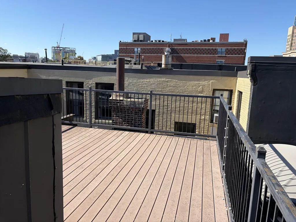 24 Peterborough St, Fenway