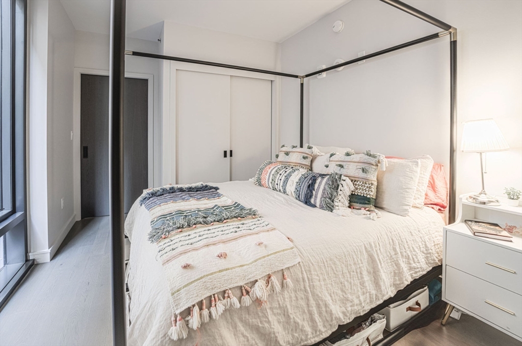 55 Lagrange St, Midtown