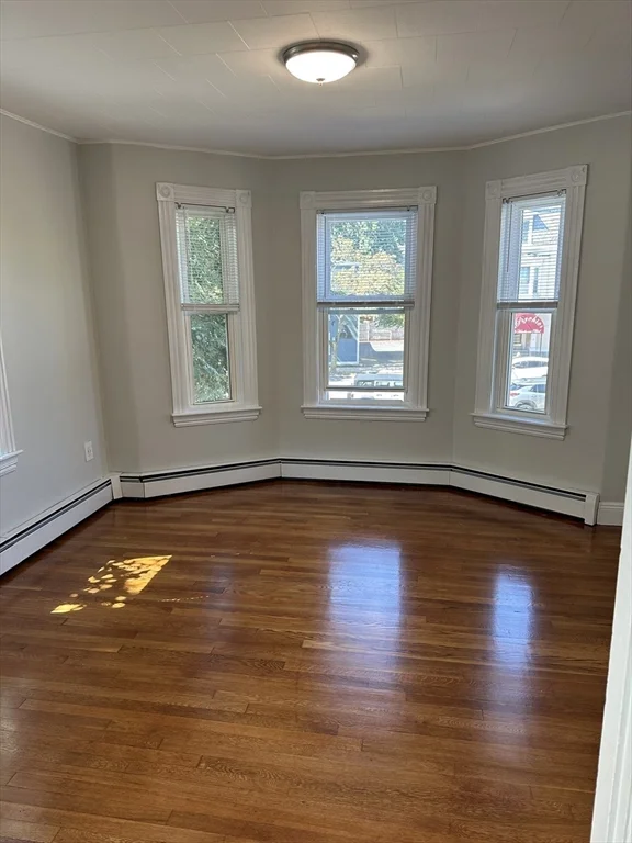 5 Hawthorne Blvd, Salem