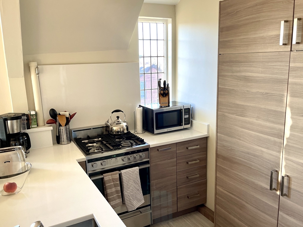 10 Dana St, Mid-Cambridge