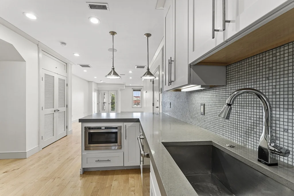 542 Dorchester Ave, South Boston