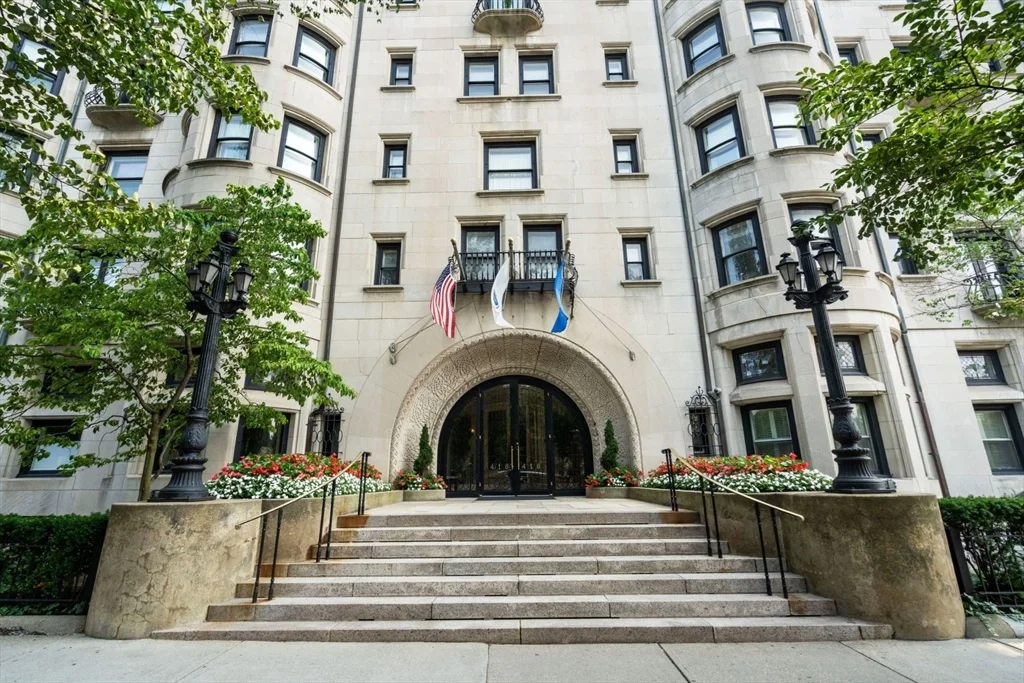 416 Commonwealth Ave, Back Bay