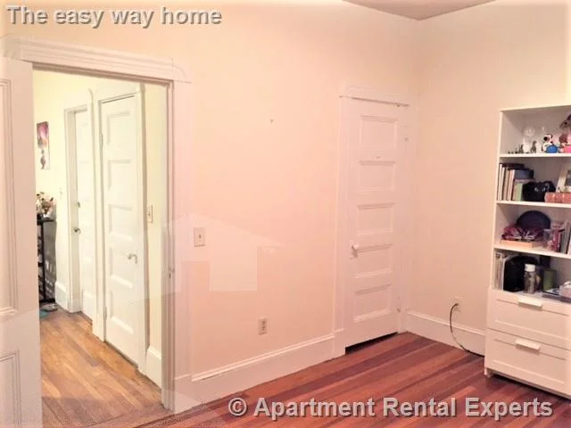 30 Prichard Ave, Davis Square