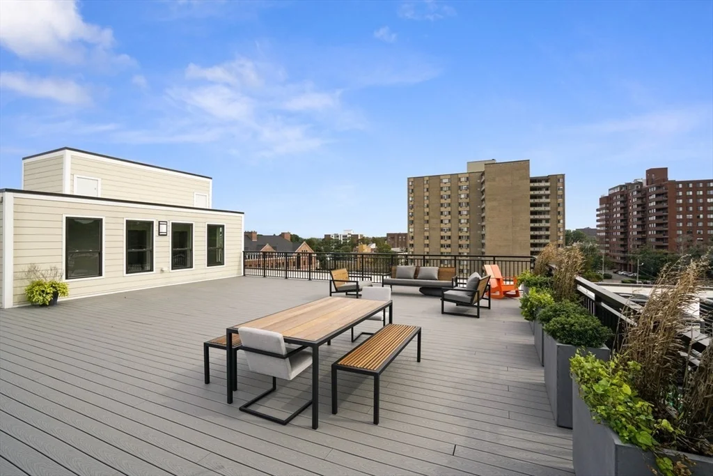 999 Hancock St, Quincy Center