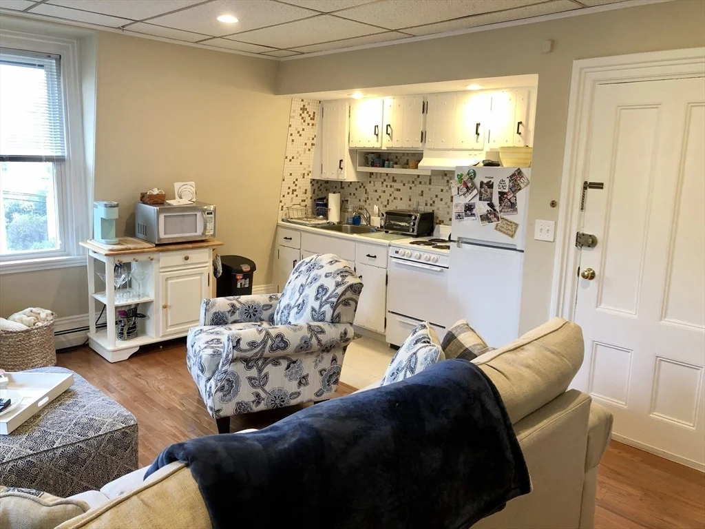 154 Central St, Magoun Square