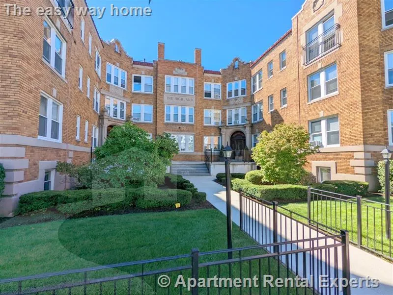 170 Maple St, Malden Center