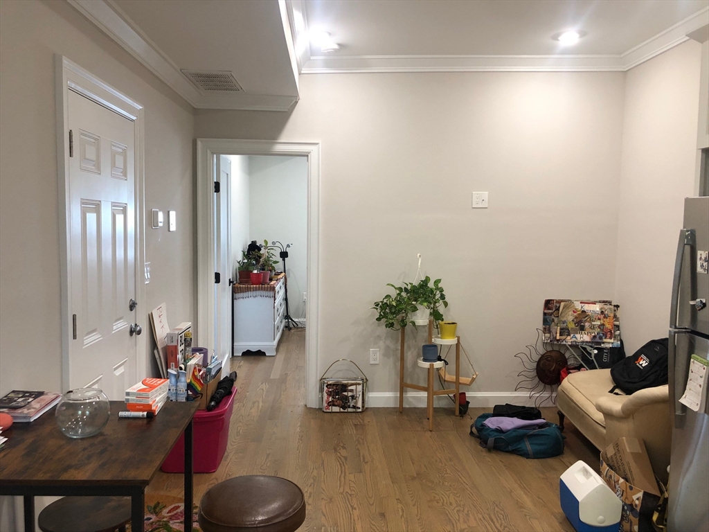 46 Sheridan St, Jamaica Plain