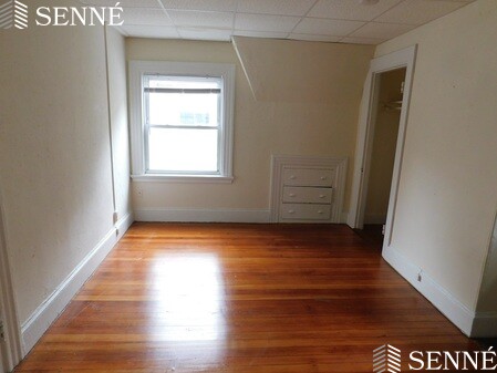 15 Prentiss St, Baldwin