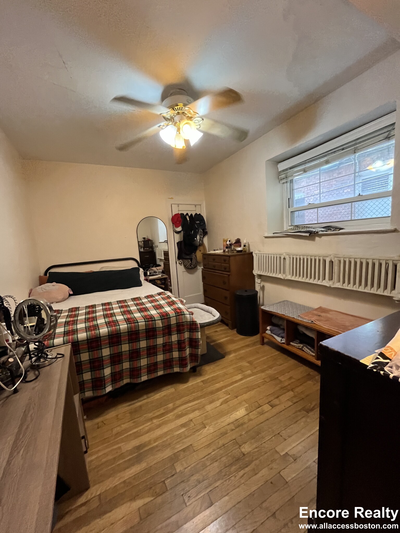 1555 Beacon St, Brookline