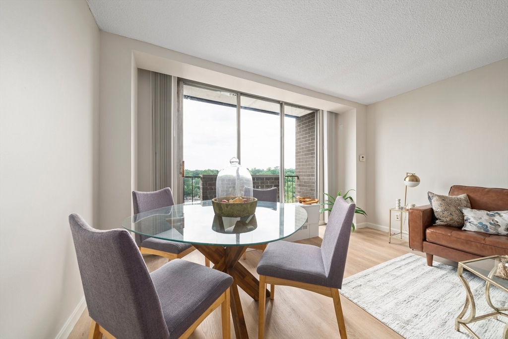 44 Washington St, Brookline Village