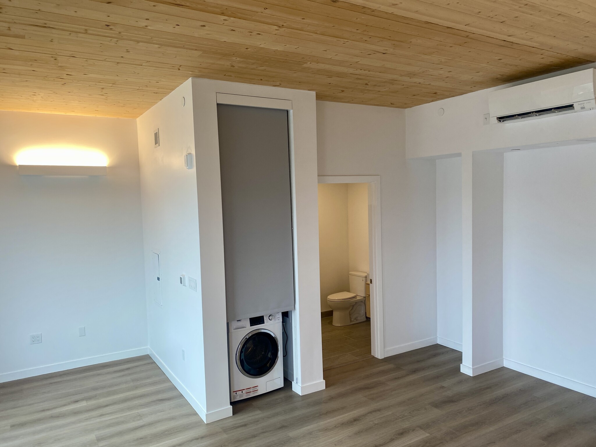 154 Broadway, East Somerville