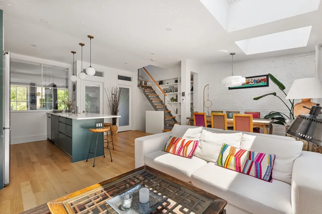 201 West Springfield St, South End