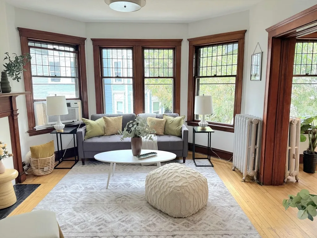 2 Clinton St, Mid-Cambridge