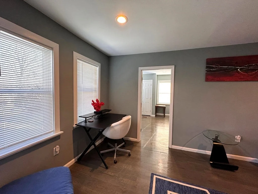 60 Cedar St, Waltham