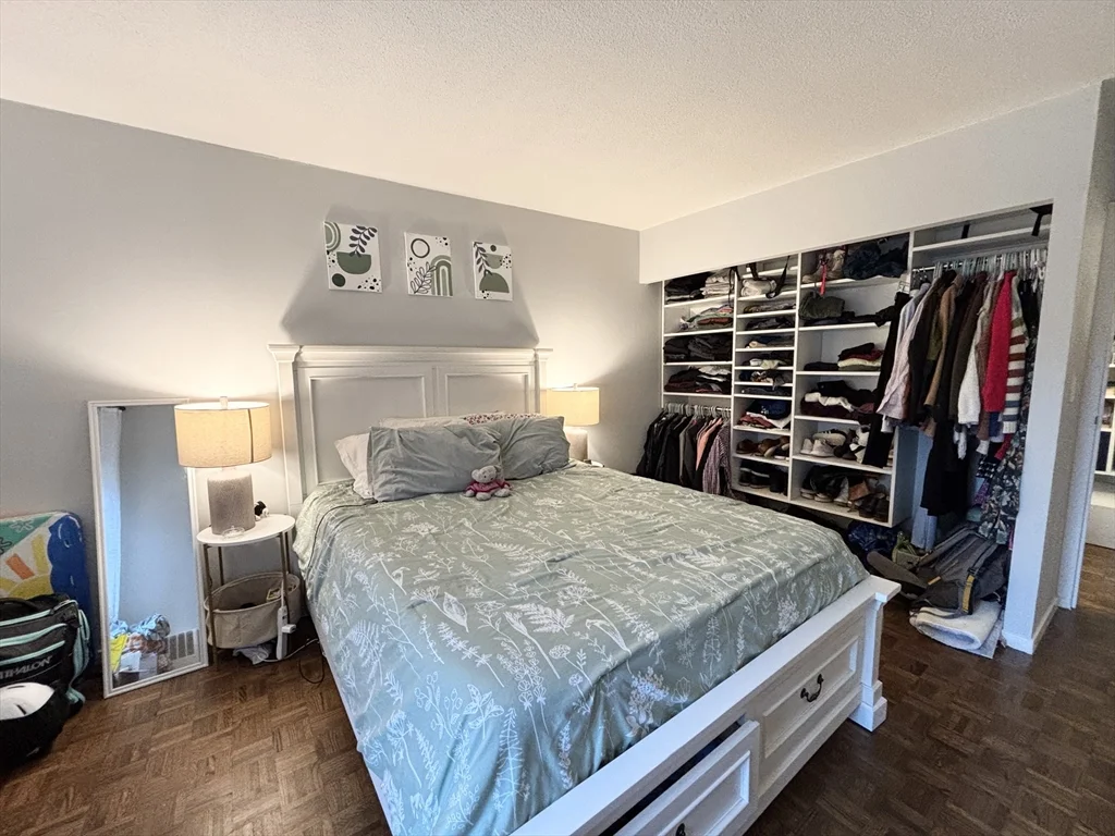 19 Winchester St, Coolidge Corner