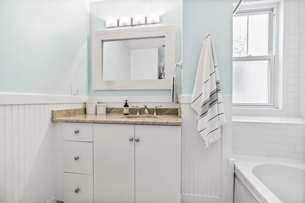 472 East 8th St, South Boston