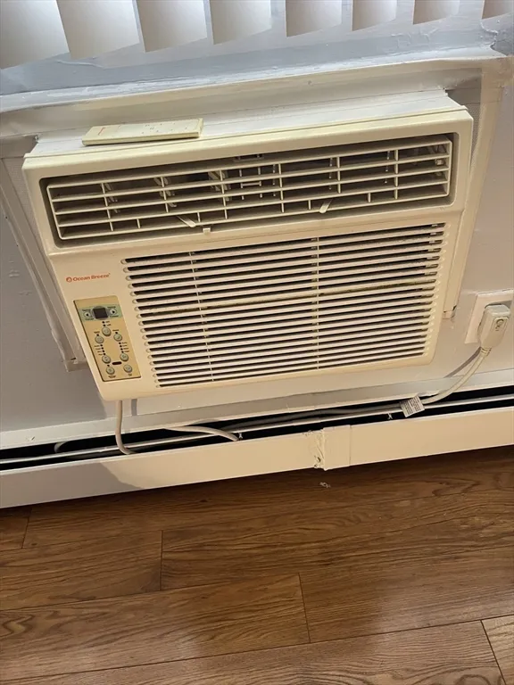 12 Woodland St, Everett