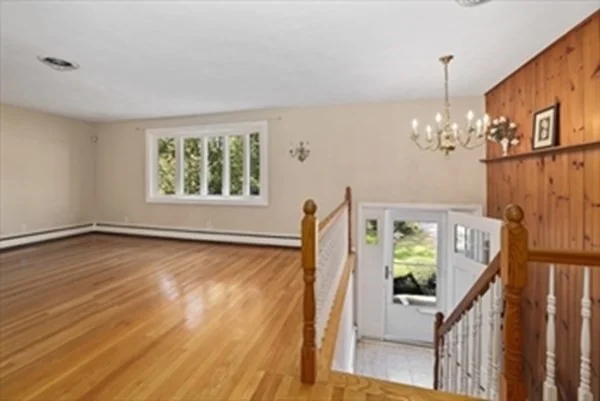 11A Centre Ln, West Roxbury