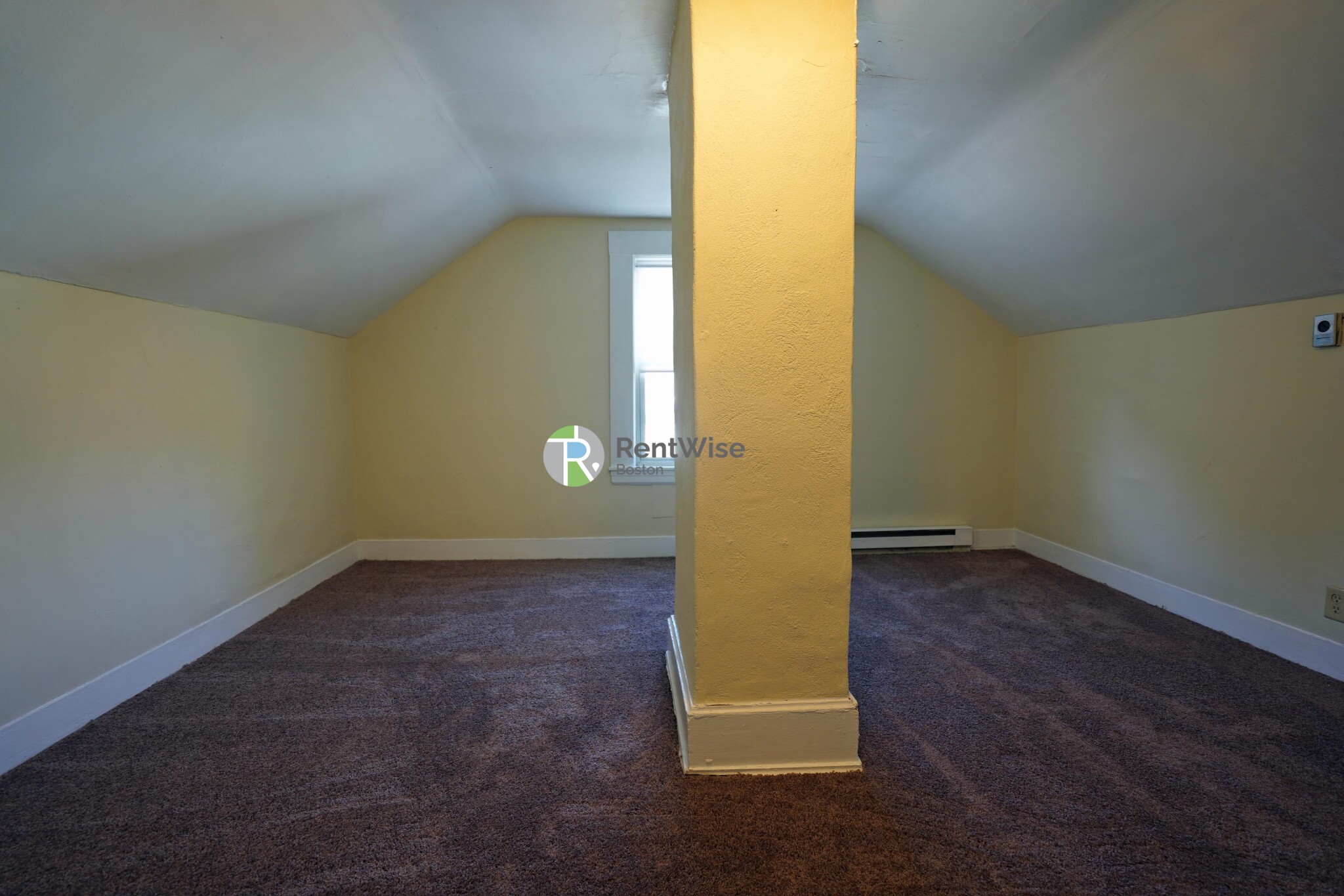 22 Greylock Rd, Allston