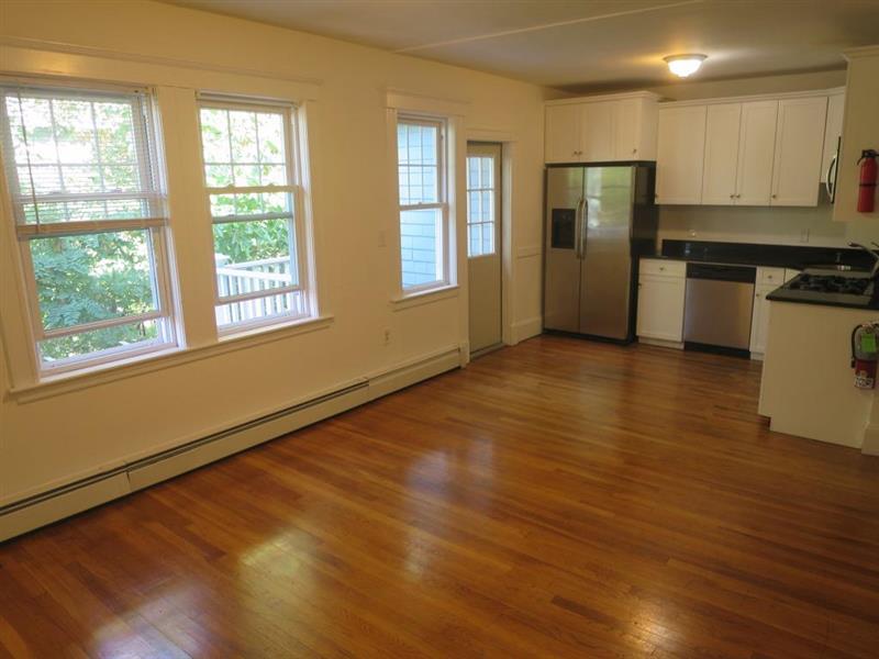 23 Lowell St, Spring Hill