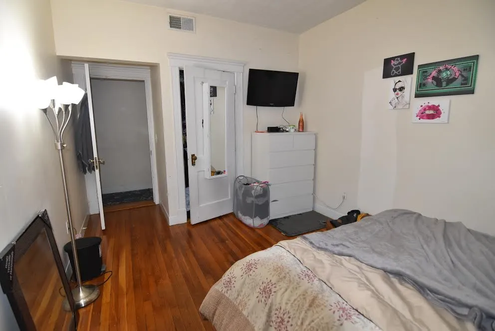 81 Gibbs, Coolidge Corner