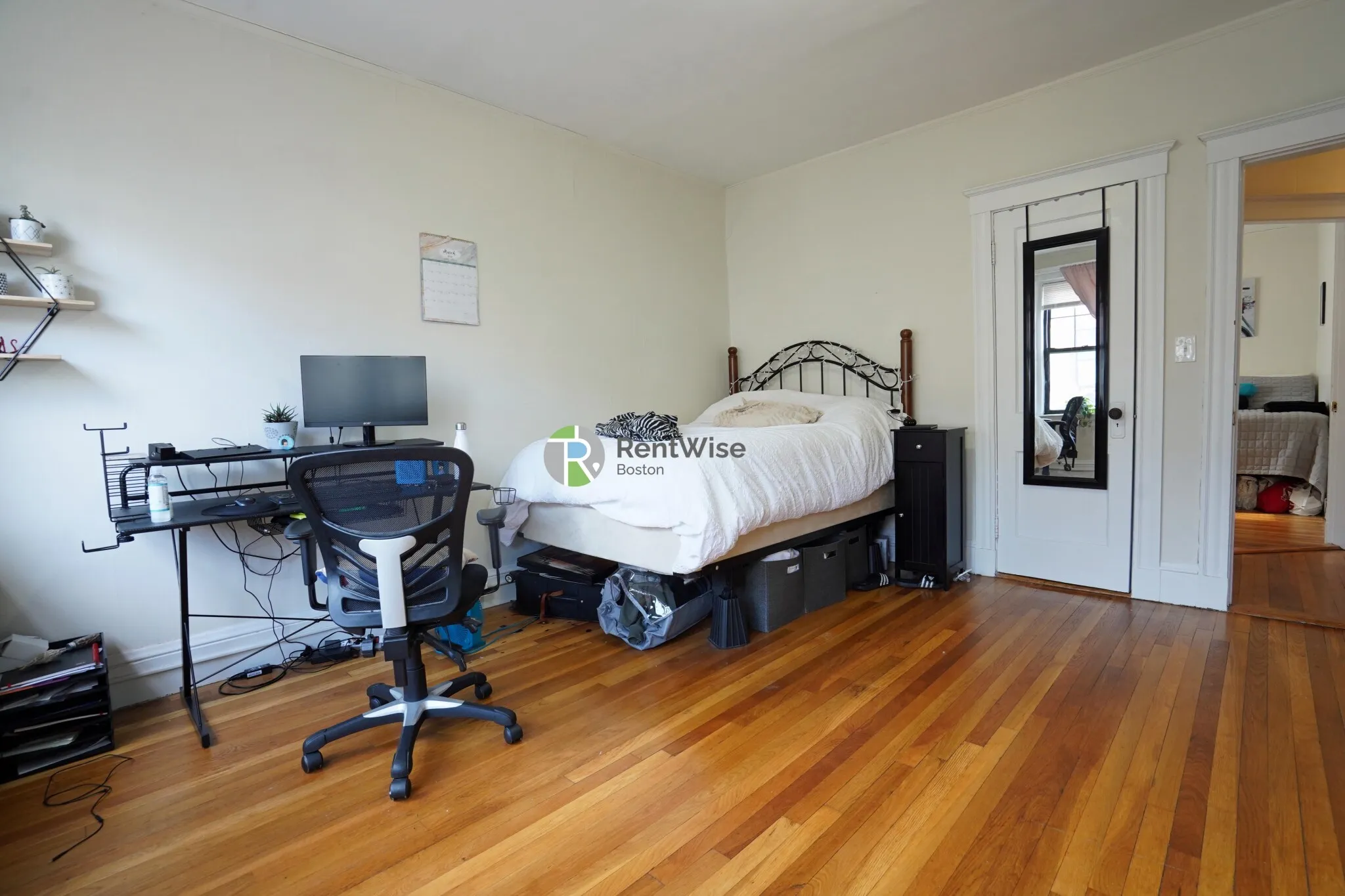 39 Clinton St, Mid-Cambridge