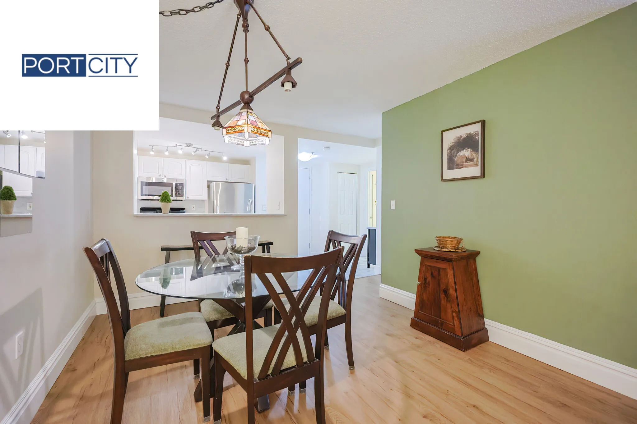 15 Beacon St, Downtown