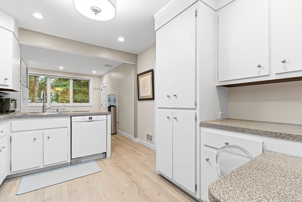 44 Rowena Rd, Newton