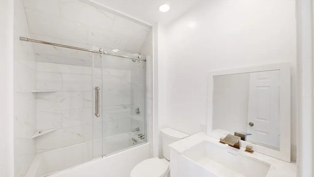 48 Rockwell St, Maplewood