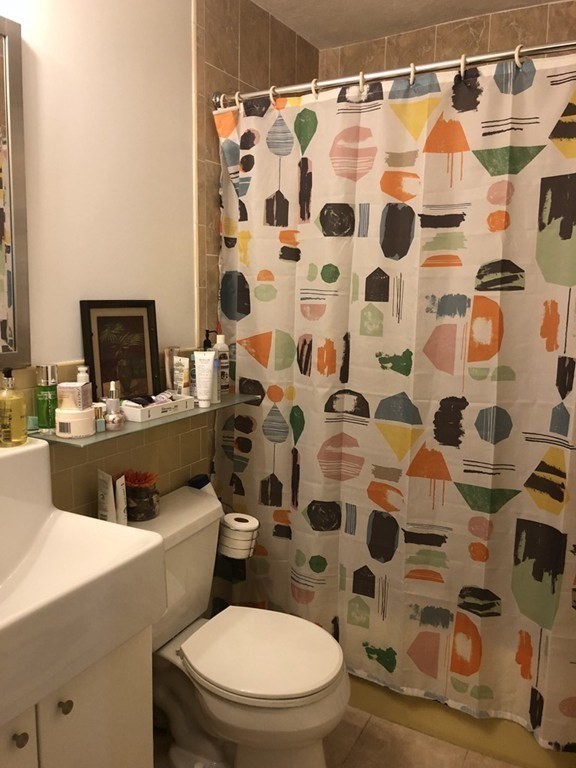 115 W Squantum St, Quincy