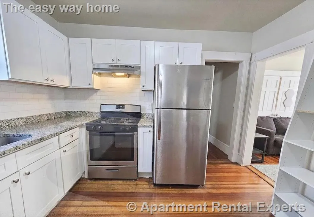 91 Frederick Ave, Tufts