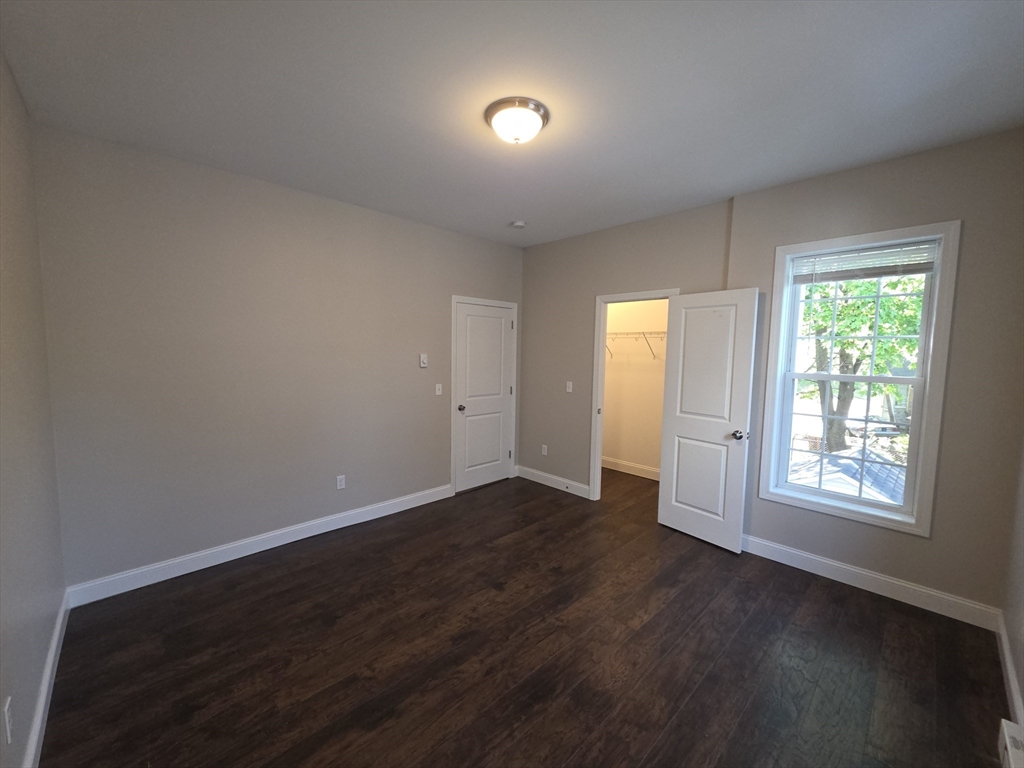 25 Brown Ave, Holyoke