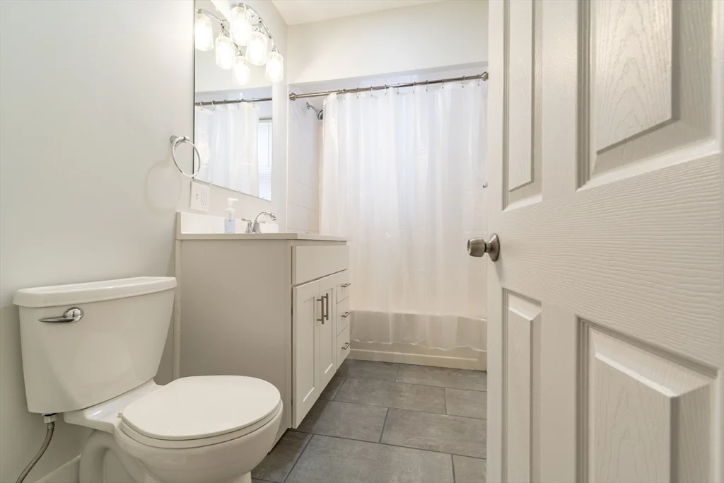 22 Dearborn St, Tufts University