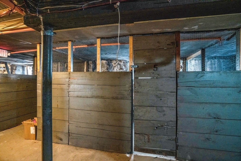 10 Centre Ave, Dorchester