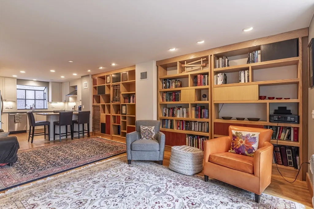 54 Trowbridge St, Mid-Cambridge