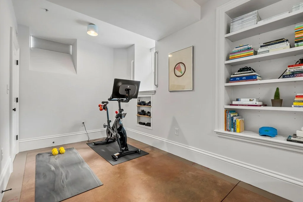 200 Amory St, Jamaica Plain