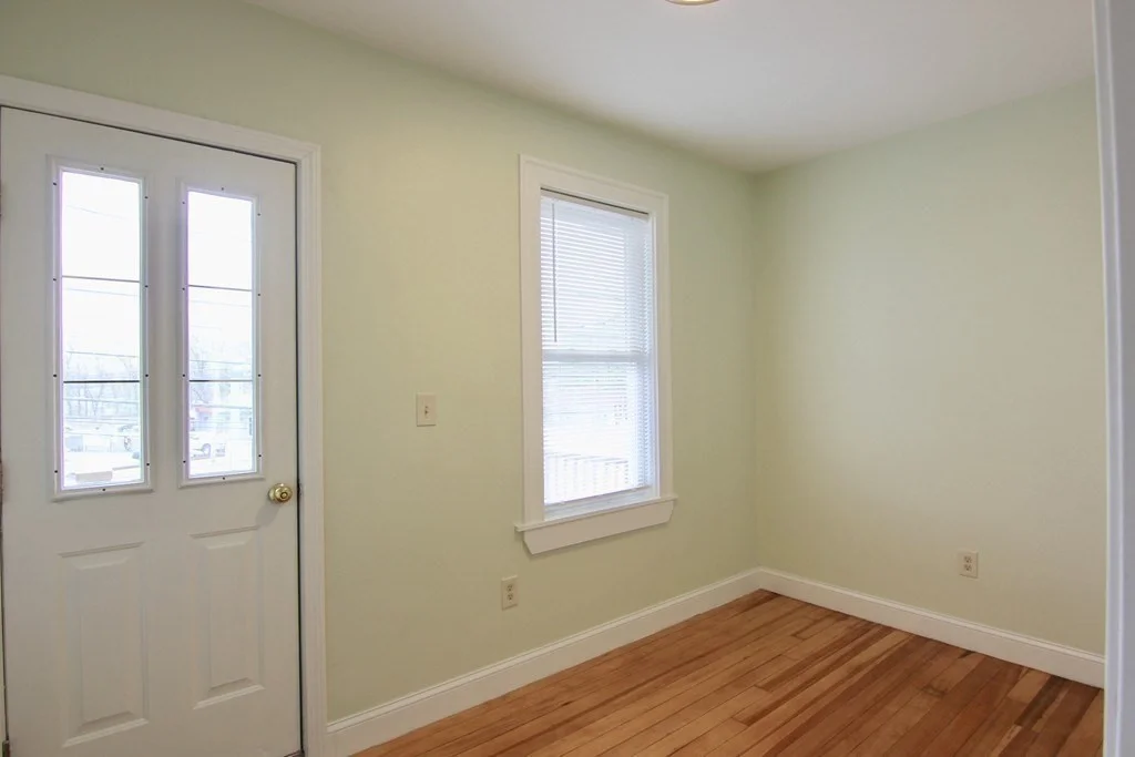 989 Boylston St, Newton Highlands