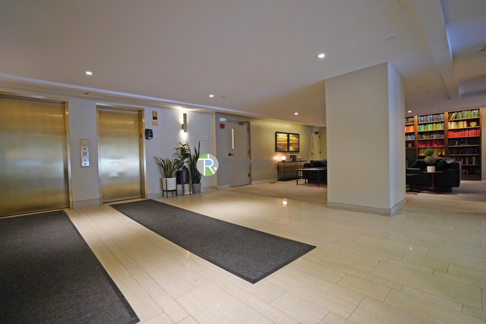 1111 Beacon St, Longwood