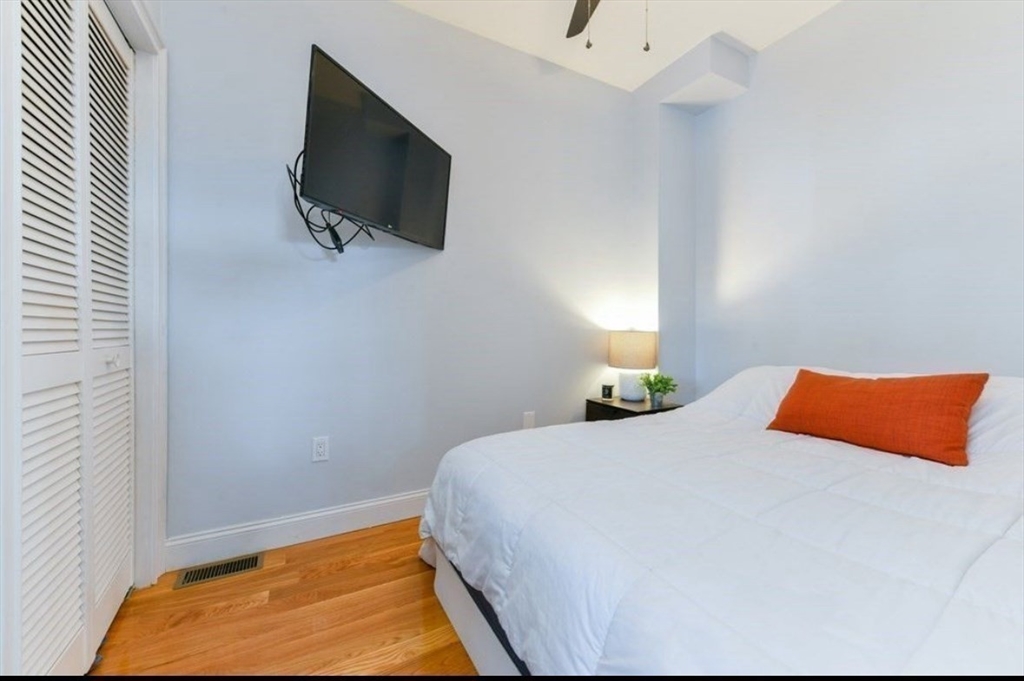 120 Coleridge St, East Boston