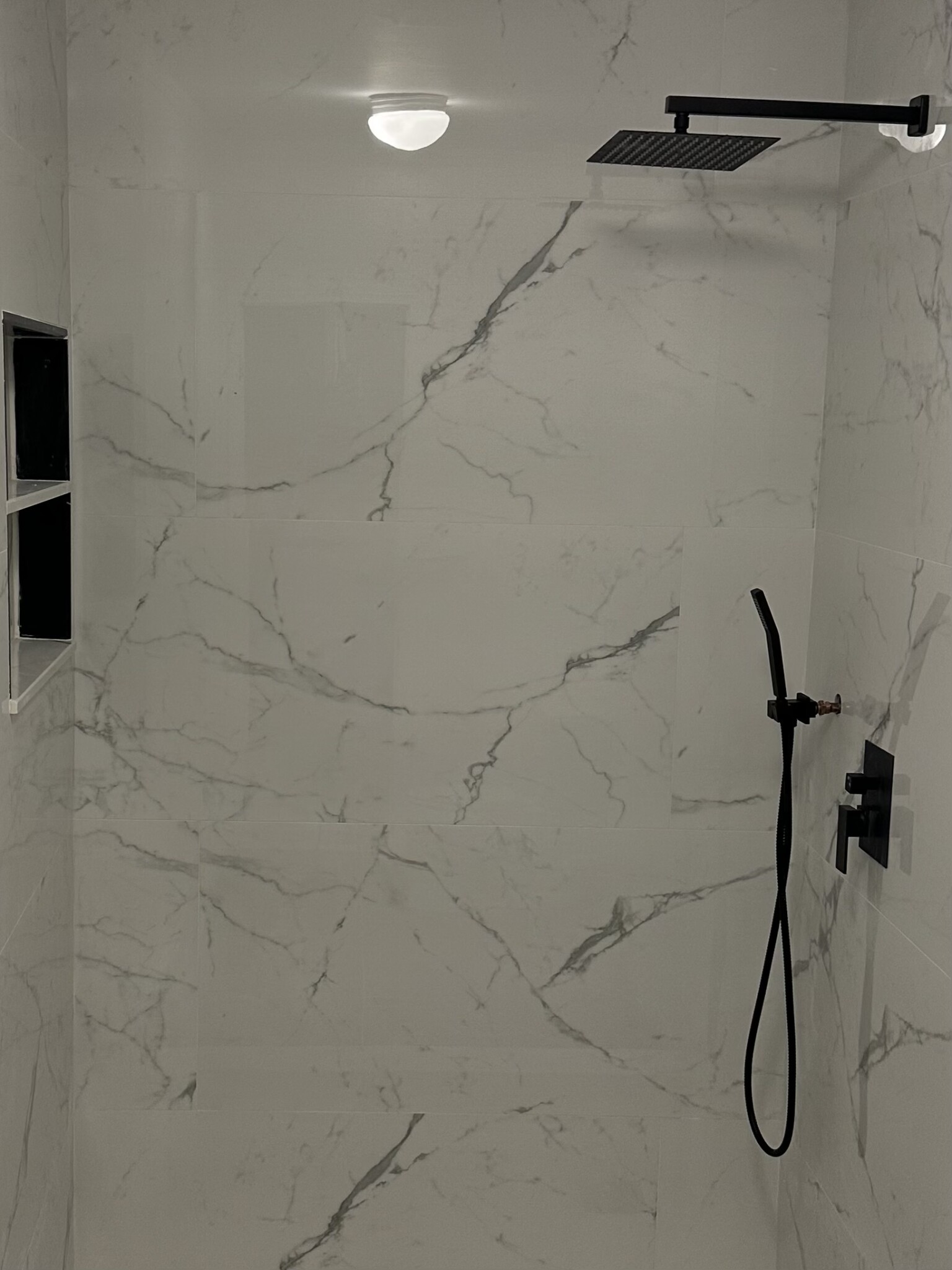 5 Otisfield St, Roxbury