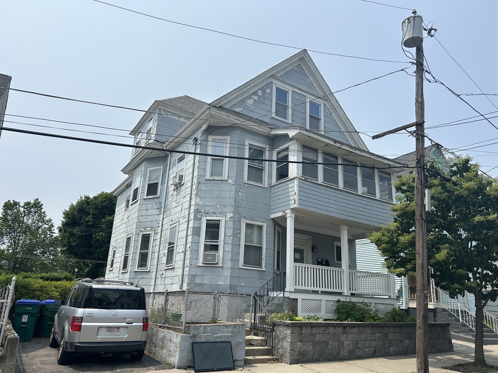 35 Joseph St, Medford