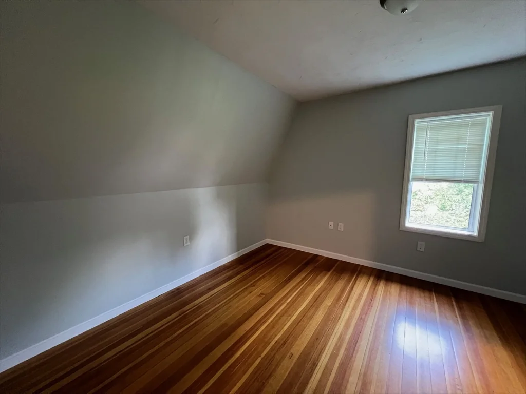 5 Tibbetts St, Natick