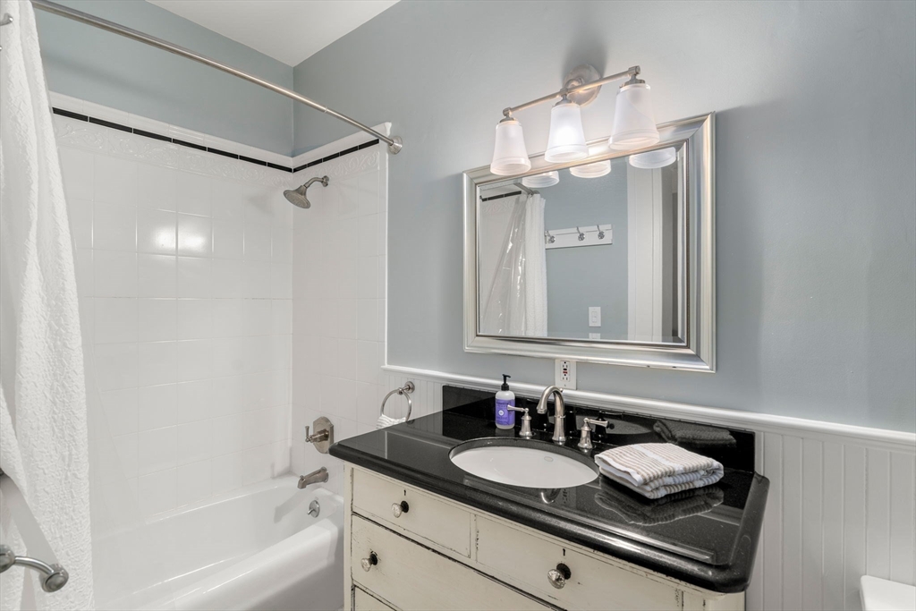 30 Hancock St, Beacon Hill