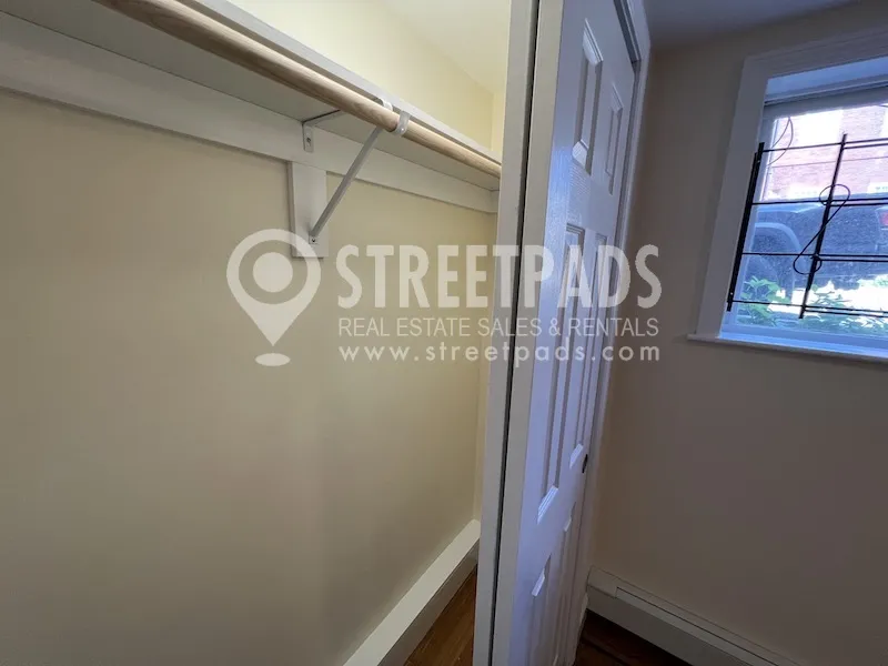 381 Harvard St, Mid-Cambridge